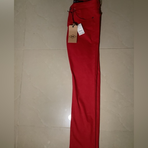 Red pants - Picture 2 of 4